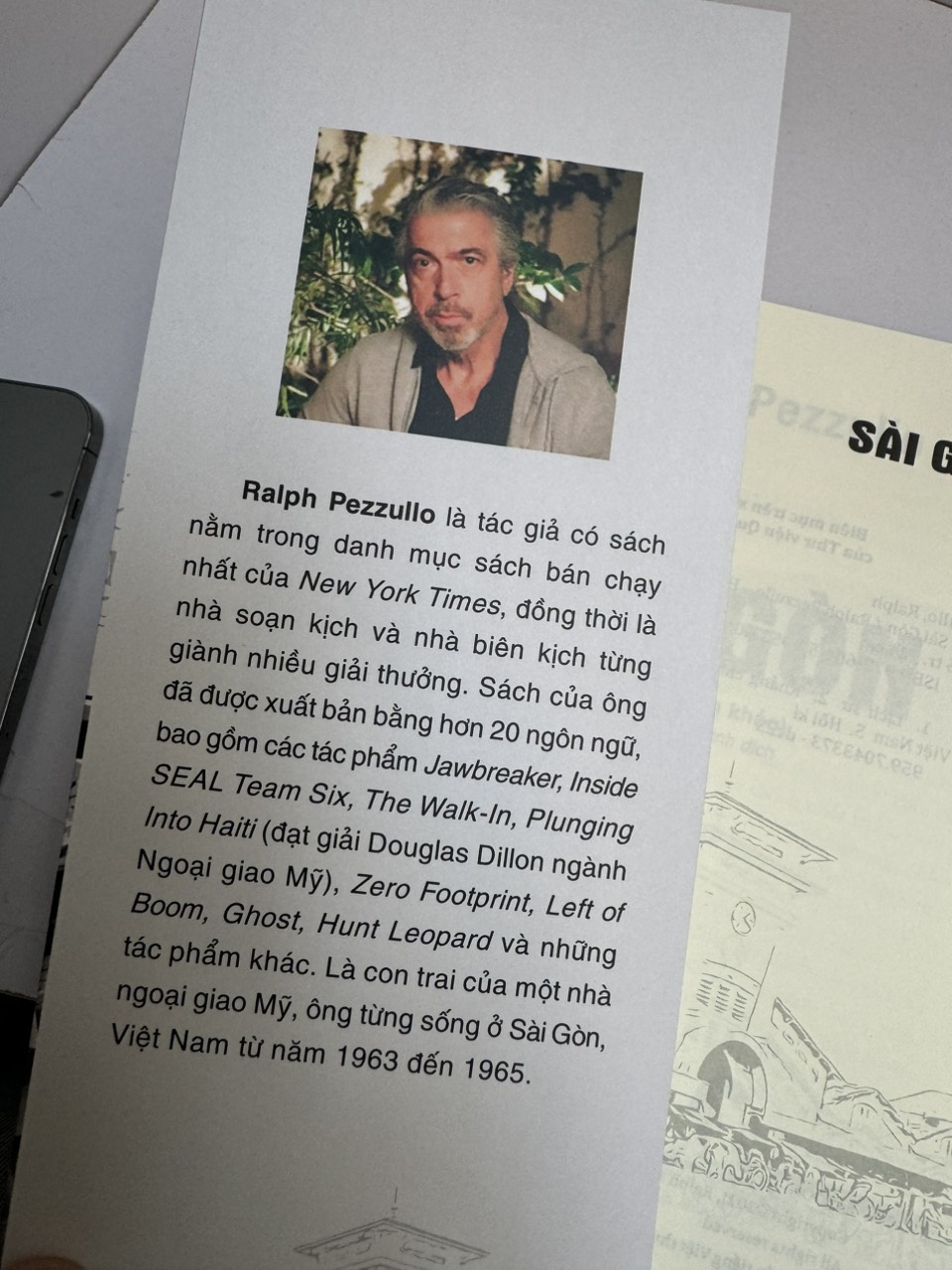 SÀI GÒN - Ralph Pezzullo - Đinh Trọng Minh dịch - Nhà xuất bản Chính Trị Quốc Gia Sự Thật.
