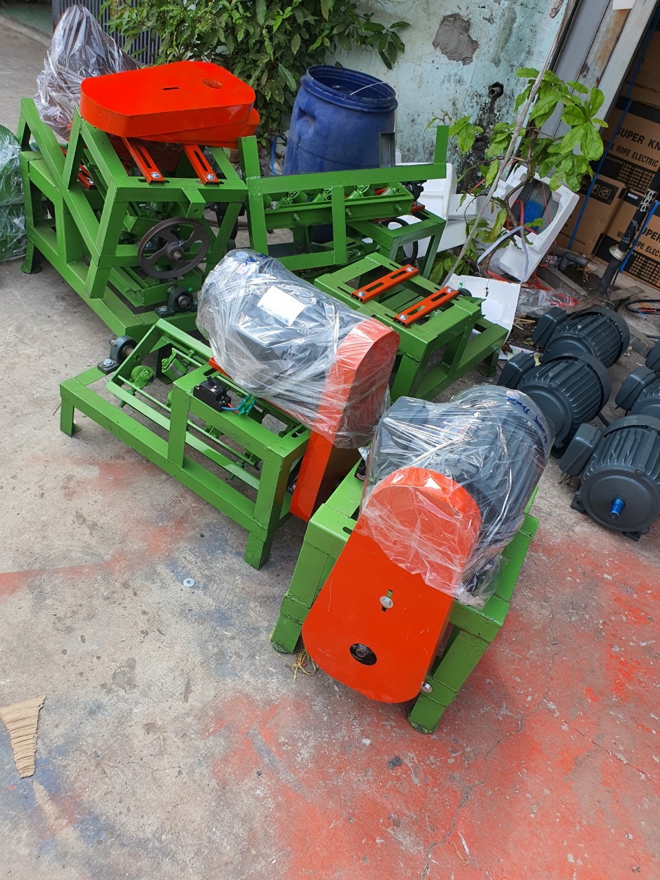 Khung Duỗi sắt lớn V5 + ráp moteur 1.5hp