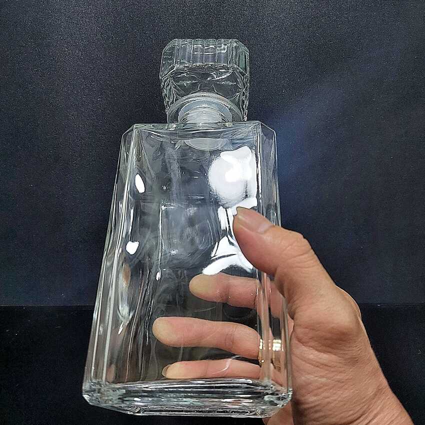 Bình Đựng Rượu Thủy Tinh 1 Lít cao cấp mẫu vuông trơn – Vỏ Chai Rượu Đẹp 1000ML - Chai Đựng Rượu Thủy Tinh chưng bàn ăn sang trọng