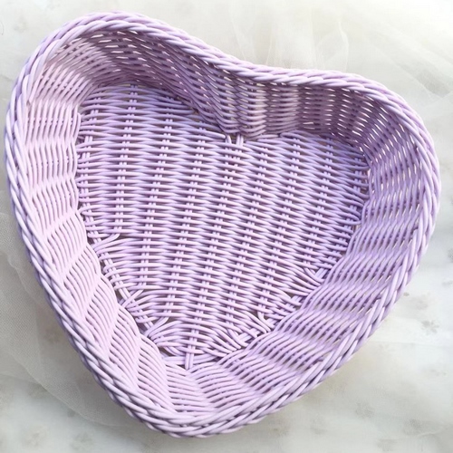 Giỏ giả mây hình trái tim dùng đựng đồ trang trí, đồ decor giao màu ngẫu nhiên