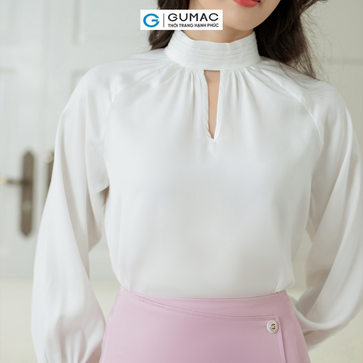 Áo kiểu cổ lọ GUMAC AD08013