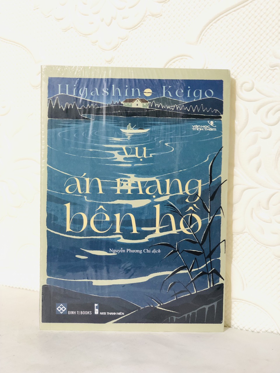 Vụ Án Mạng Bên Hồ - Higashino Keigo