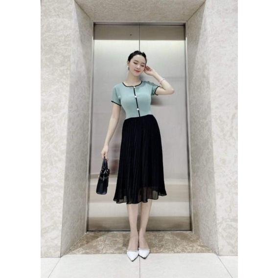 ĐẦM XÒE VIỀN ĐEN PHỐI NÚT HẠT CHÂN VÁY DẬP LY