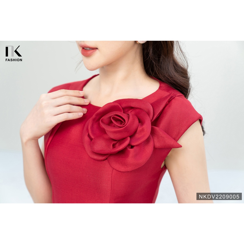 Đầm Dự Tiệc Dáng Xòe Đính Hoa Ngực Tinh Tế NK Fashion Chất Vải Dày Dặn Đứng Form Chuẩn Thanh Lịch NKDV2209005