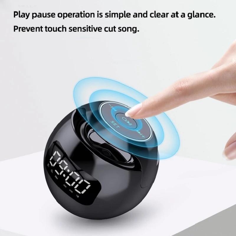 G90 Đồng hồ mới Loa Bluetooth đầy màu sắc Mini Portable Ball Card Lock and Load Spray Loa Bluetooth Màu sắc: Đen