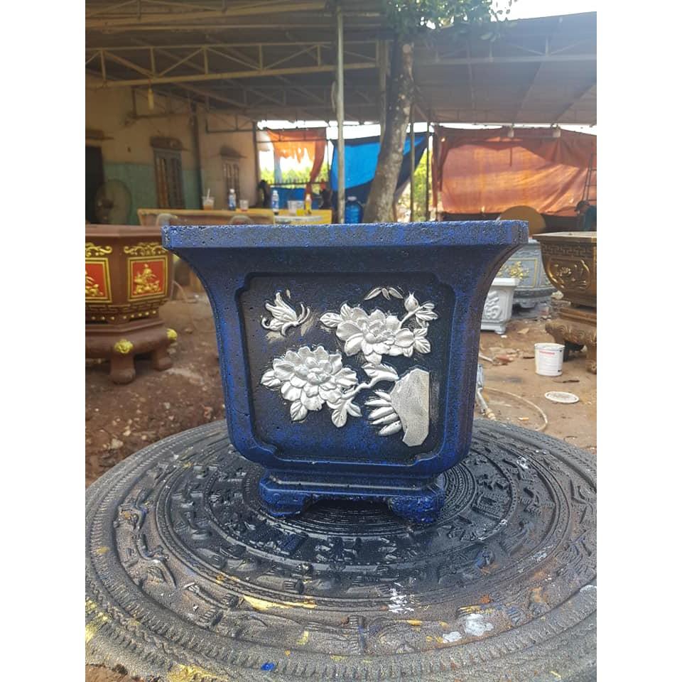 Khuôn đúc chậu cảnh vuông 35x35. khuôn có lòng trong dễ dàng sử dụng cho người mới bắt đầu