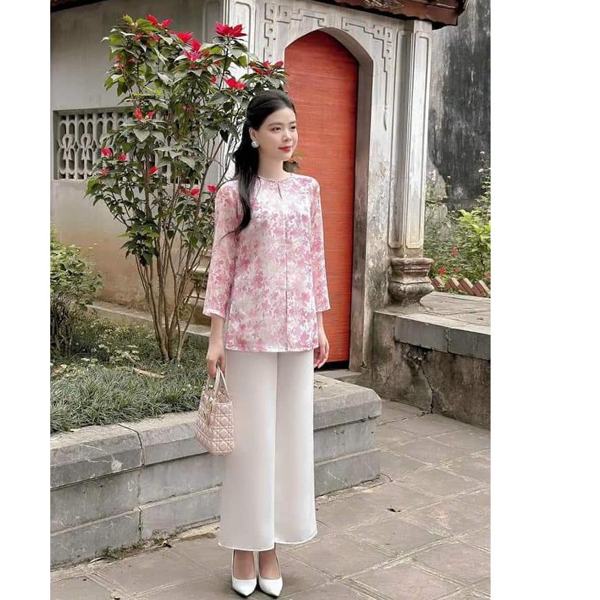 Đồ lam đi chùa chất áo tơ in hoa màu hồng phối hợp quần lụa trắng - Pháp Phục Hiếu Hạnh