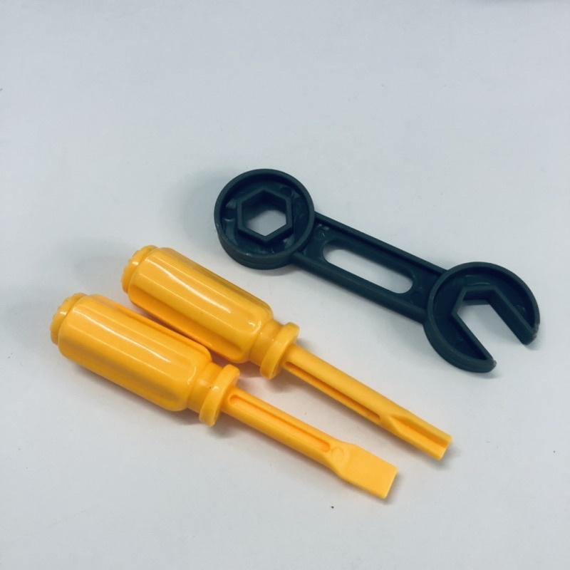 Xe ô tô cảnh sát, cứu thương, cứu hộ, combo 4 xe kèm cờ lê tua vít lắp ráp