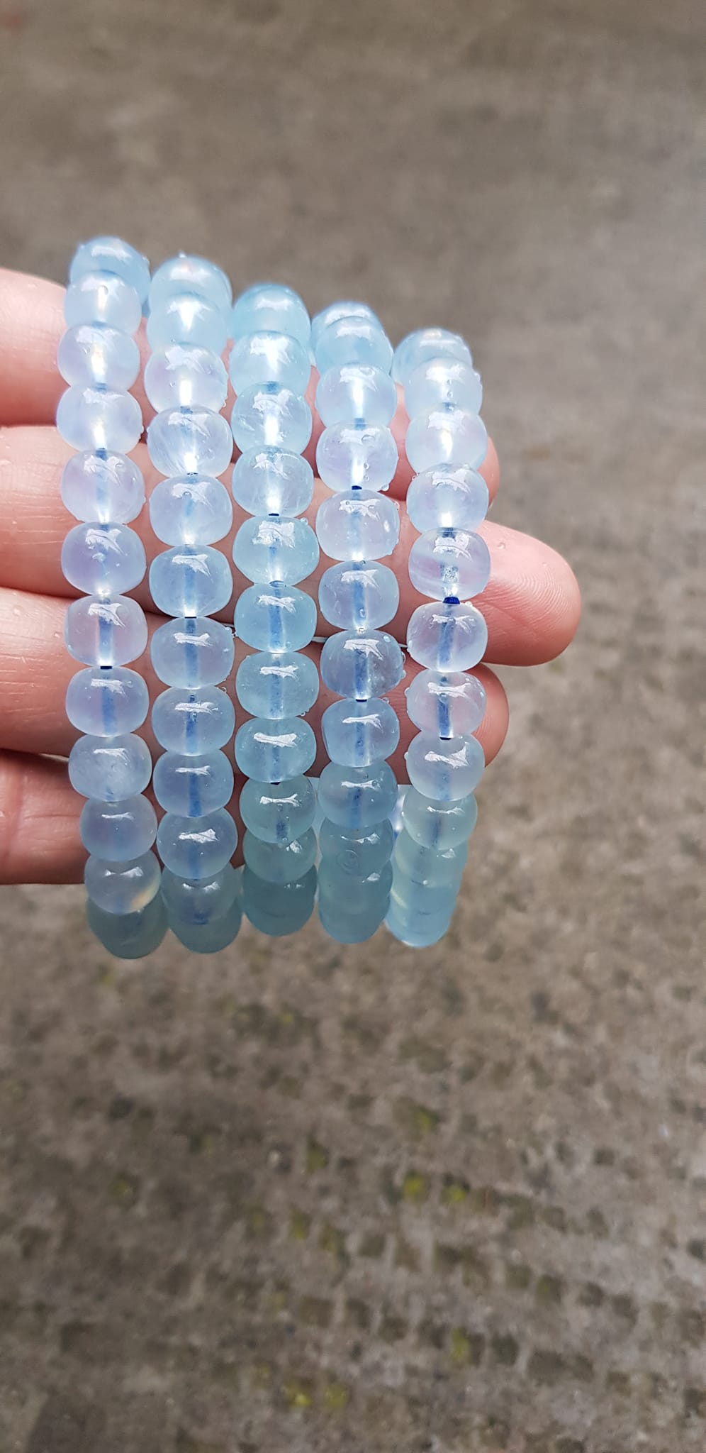 Vòng tay phong thủy may mắn đá Aqua Xanh hạt bầu tròn mới đẹp Size 8mm bóng đẹp Vòng màu xanh Aqua nhẹ nhàng mát lạnh đeo tay xinh xắn lắm ạ