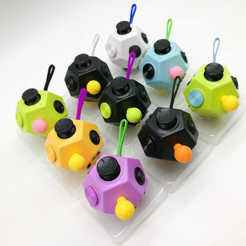 Fidget Cube Khối Vuông Giảm Stress Holy Crystal Thế hệ 02 mới V2 (màu ngẫu nhiên)