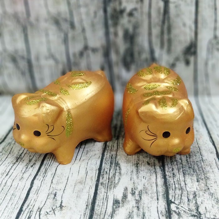 Heo đất nhũ vàng ánh kim size trung bỏ tiền tiết kiệm