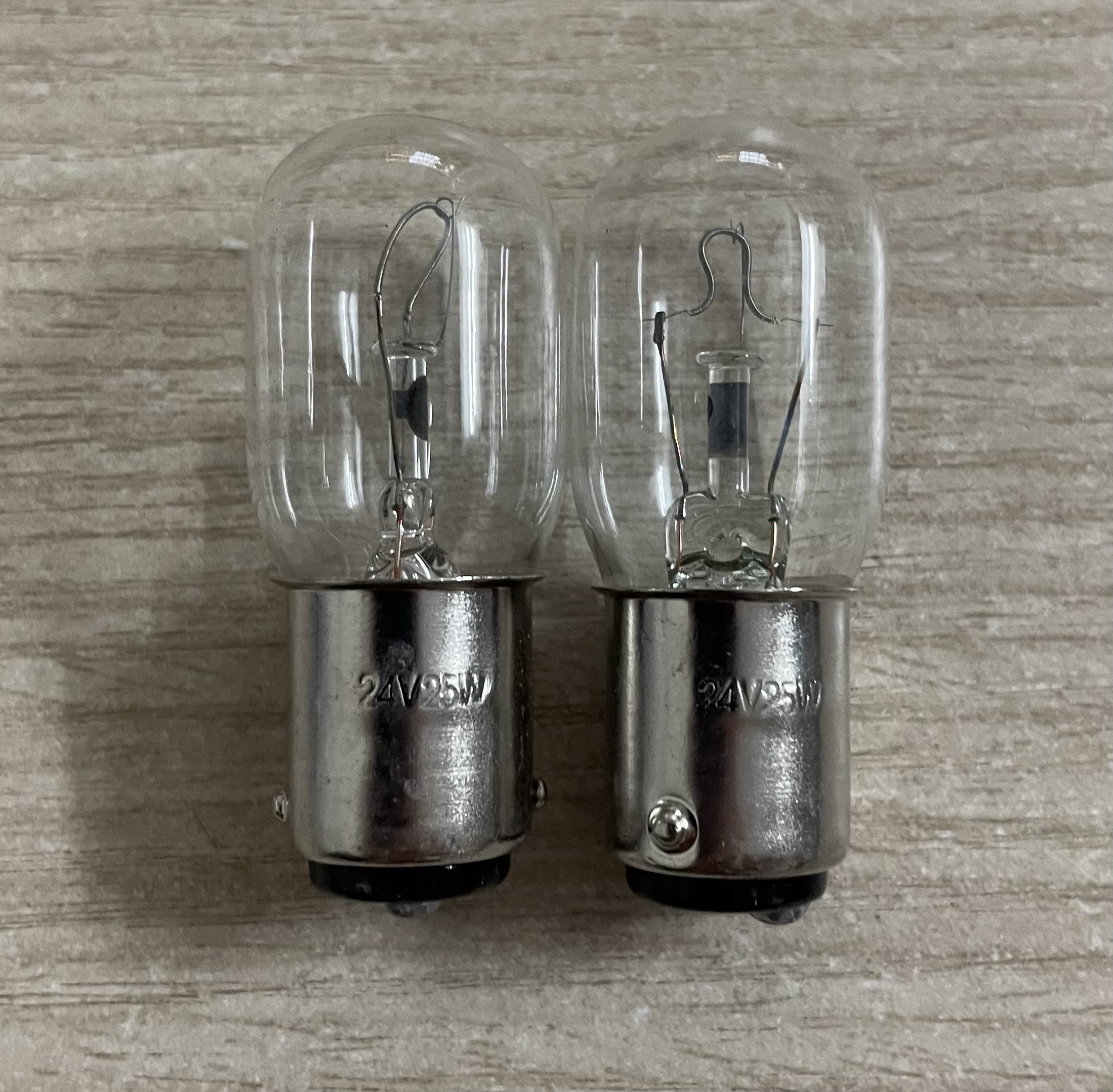 Combo 5 bóng đèn sợi đôt BA15D 24V 25W