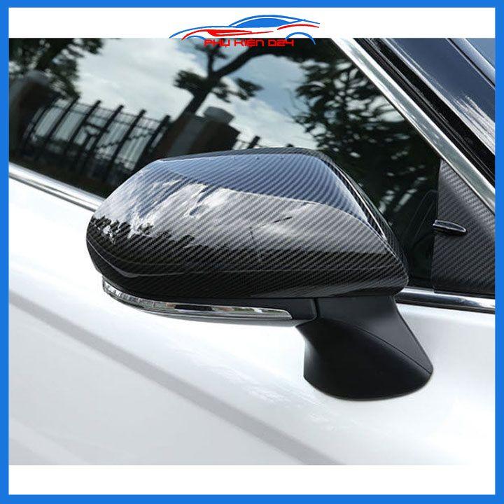 Ốp gương chiếu hậu Altis 2022-2023-2024 vân Cacbon bảo vệ chống trầy trang trí làm đẹp xe