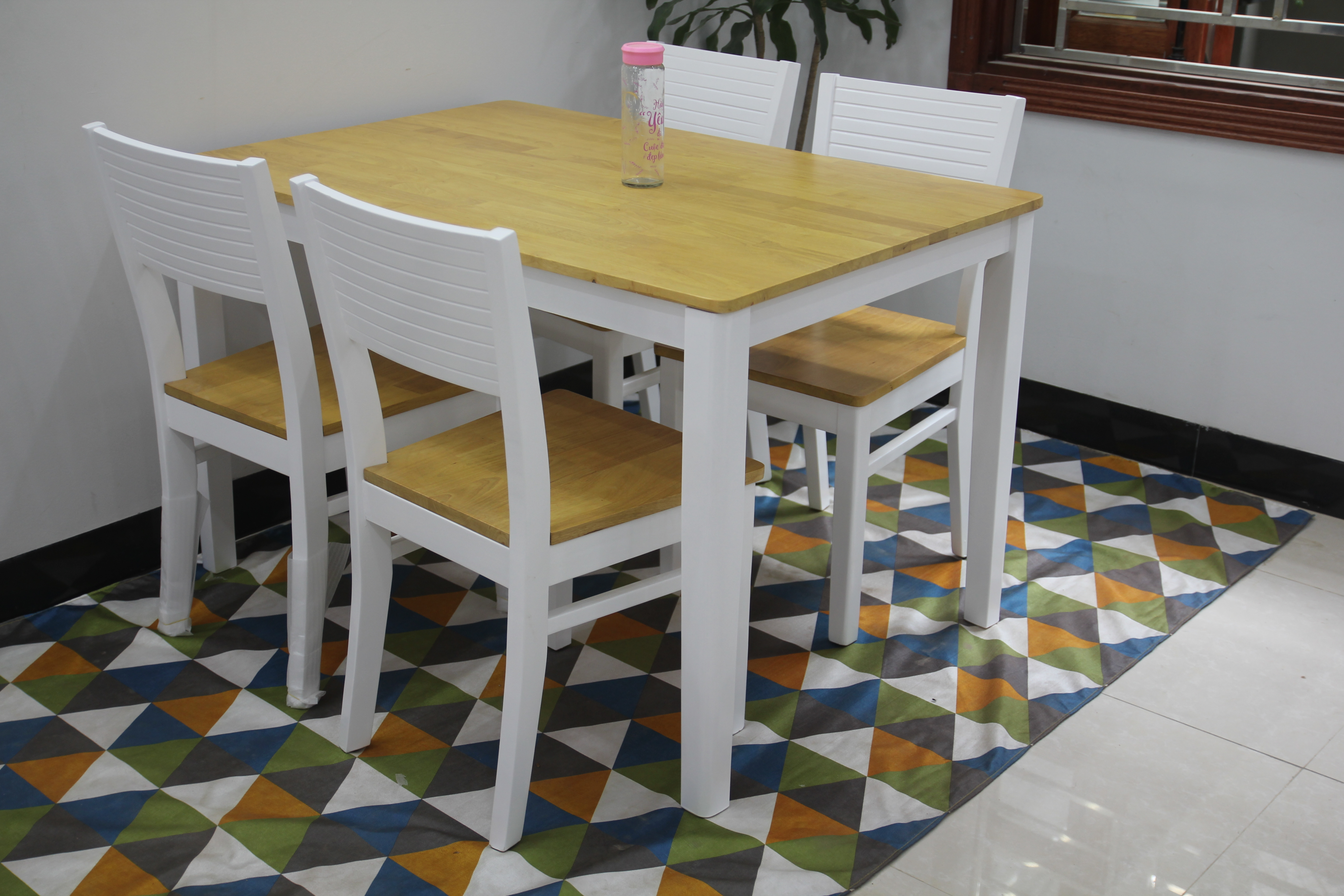 BỘ BÀN ĂN CHERY 4 GHẾ