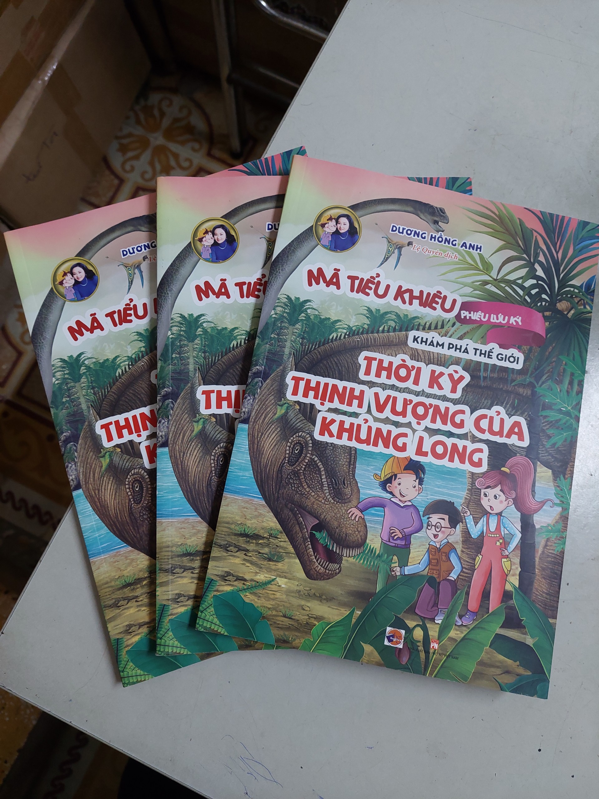 Mã tiểu Khiêu. ''Khám Phá Thế giới'' ( Thời kỳ Thịnh Vượng Của Khủng Long)