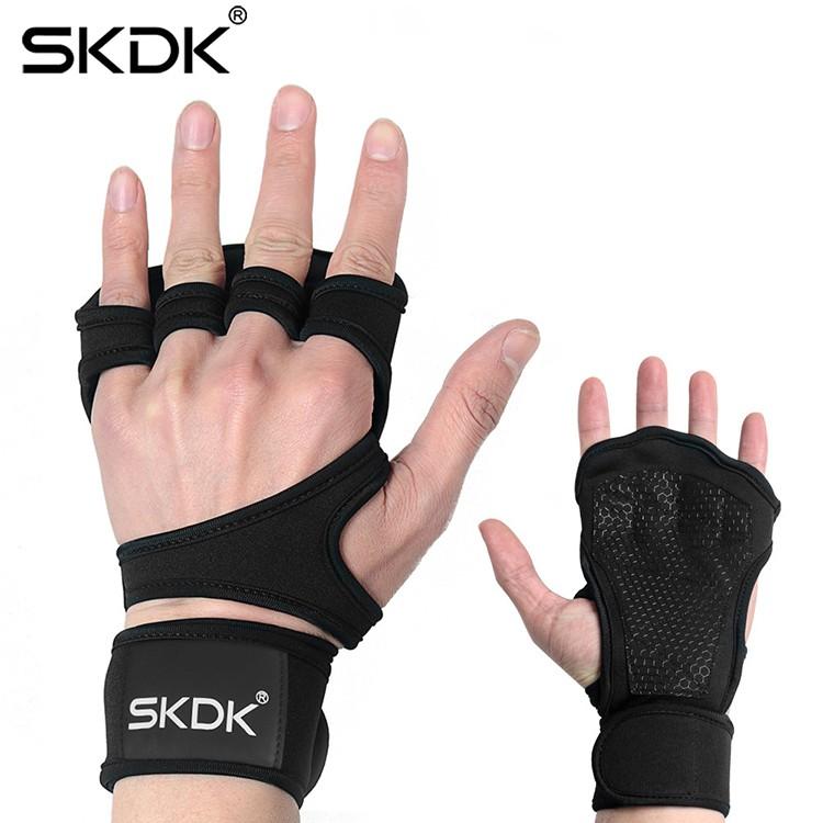 Găng tay tập gym kết hợp bảo vệ cổ tay chất liệu Silicon thời trang chính hãng SKDK