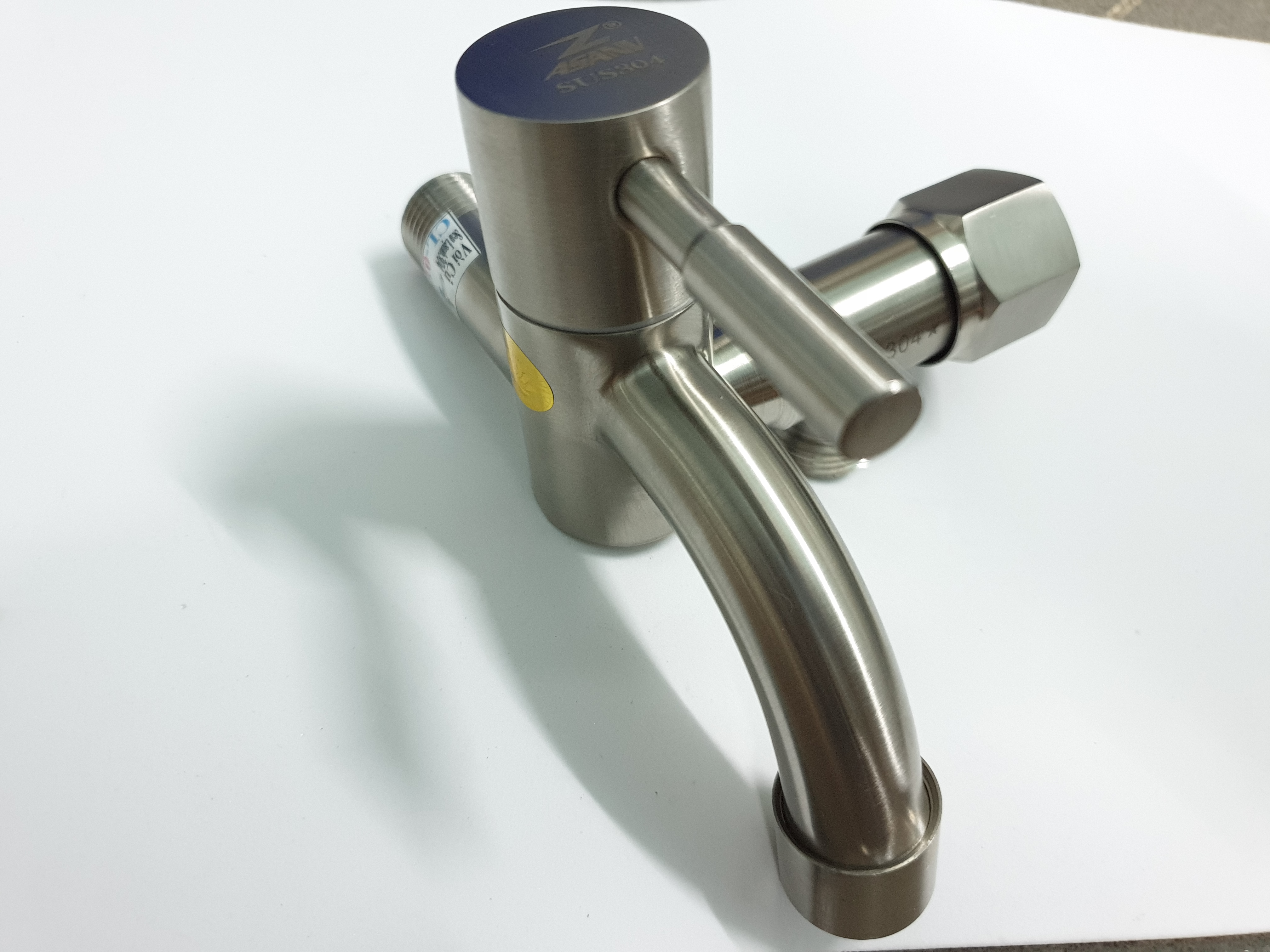 Vòi sen tắm inox SUS304_Củ Sen Lạnh_ Vòi sen tắm nước lạnh_ SUS 304_Vòi củ sen lạnh