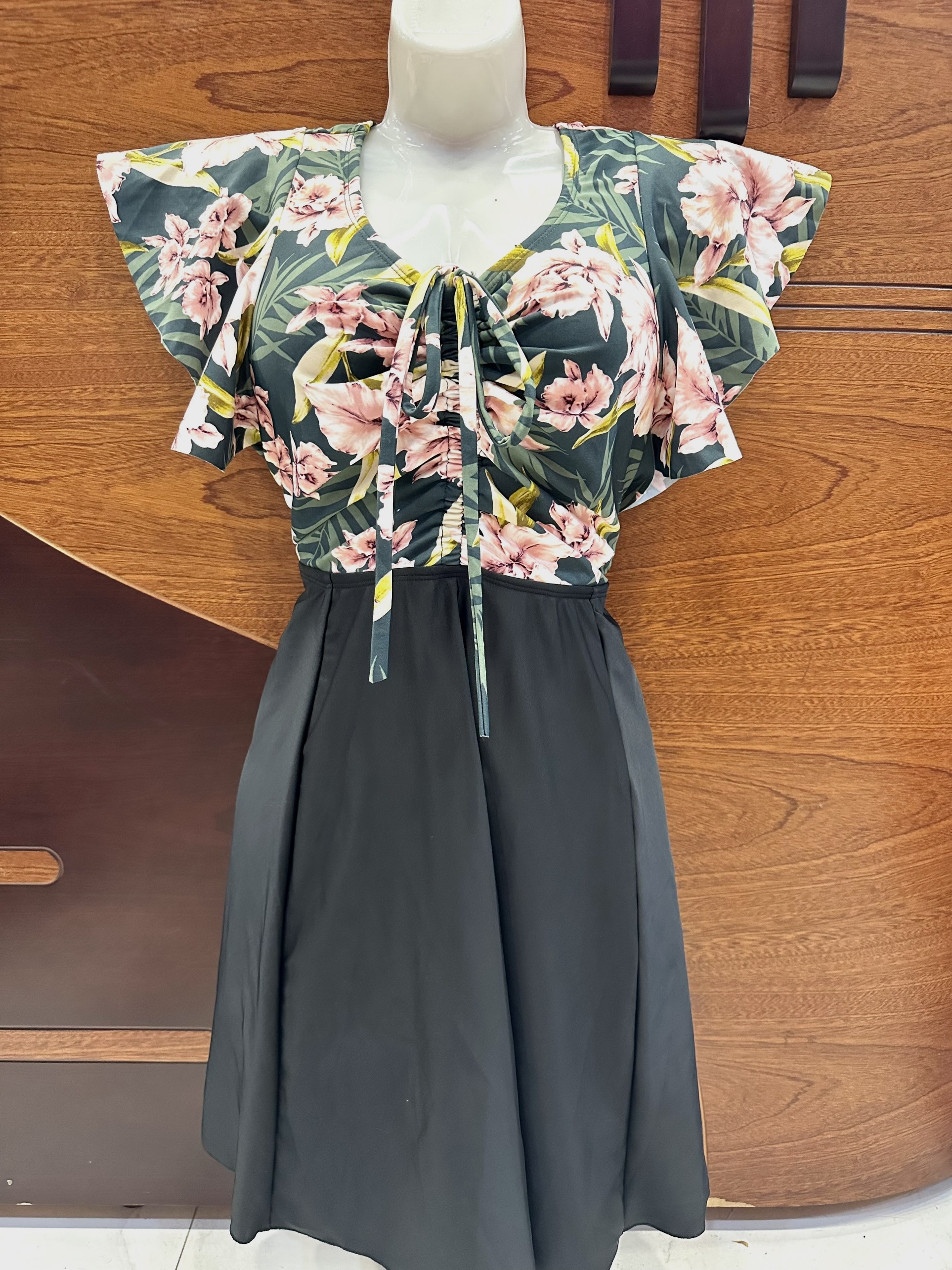 BỘ BƠI NỮ VÁY KÍN ĐẠI 45-90kg