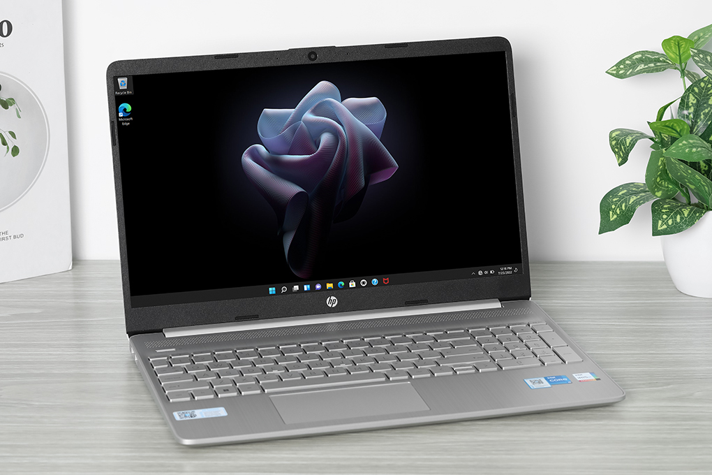 Máy Tính Xách Tay Laptop HP 15s-fq5078TU Bạc - Hàng Chính Hãng