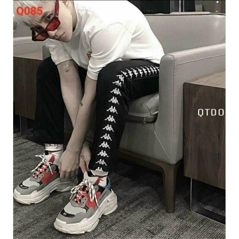 Quần jogger nỉ phối chữ
