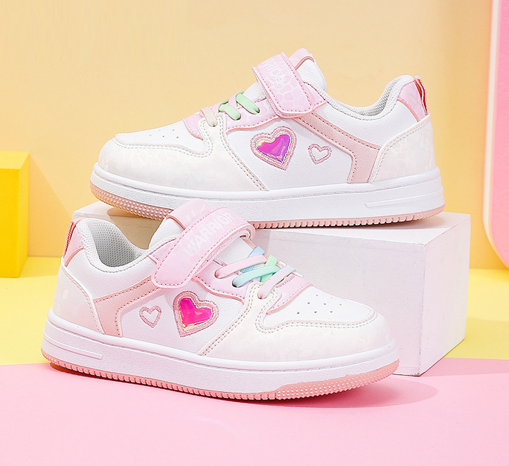 Giày thể thao cho bé phong cách dễ thương – GTE9159