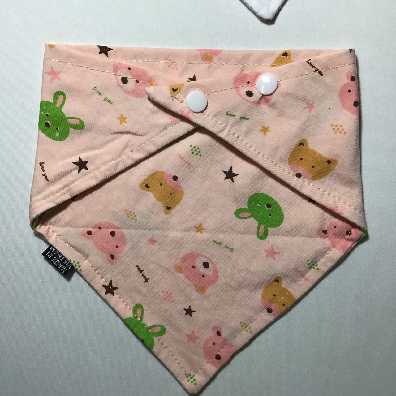 Set 3 khăn/yếm tam giác che cổ giữ ấm cho bé họa tiết ngẫu nhiên Việt Nam