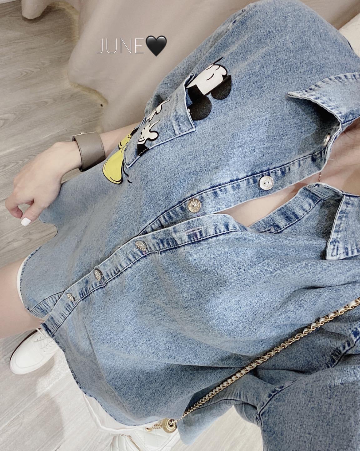 ÁO SƠ MI BÒ DENIM MÀU XANH CHO NỮ ATN576