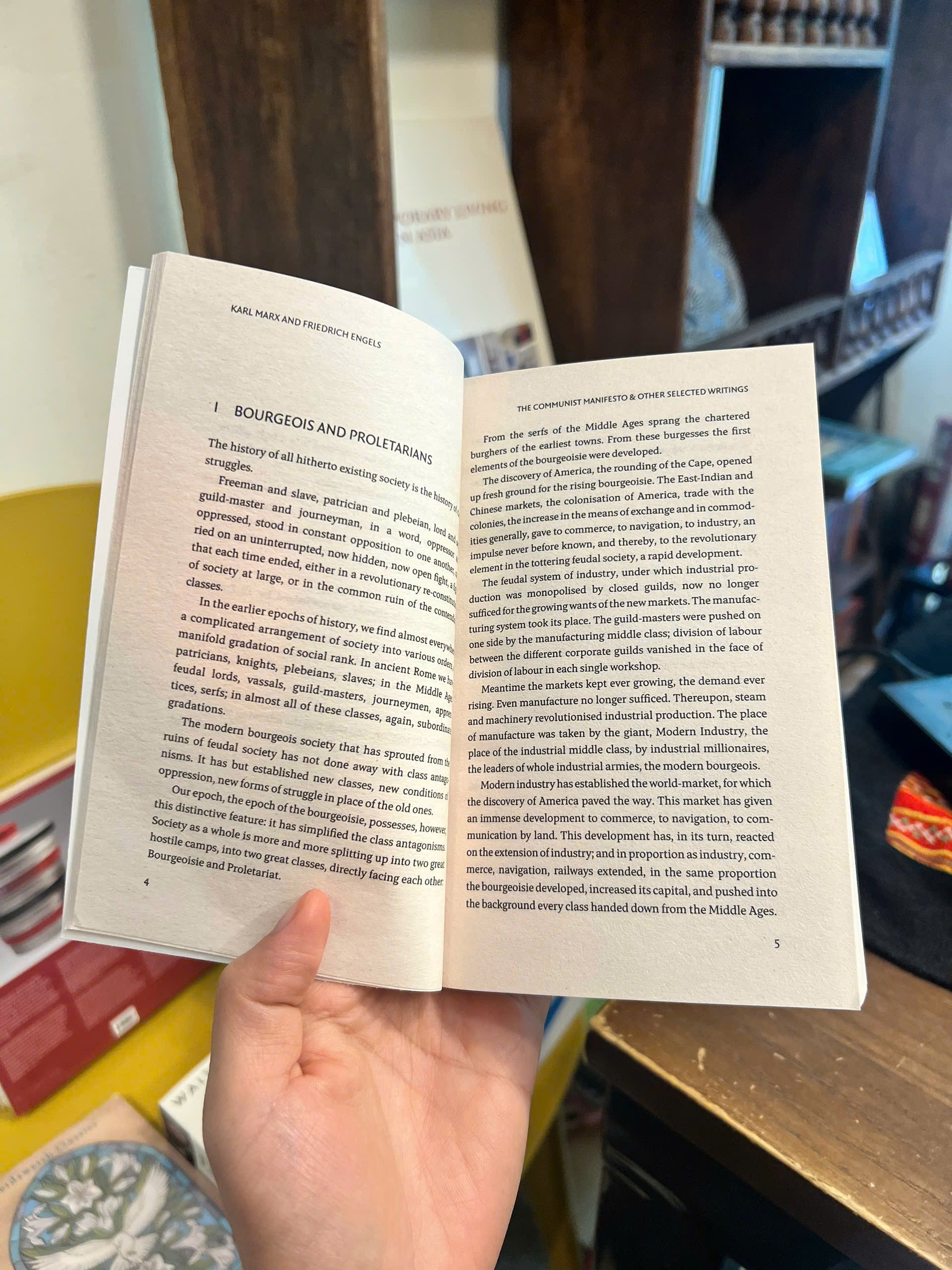 Sách - The Communist Manifesto: Classic of Socialist Literature by Karl Marx, Friedrich Engels