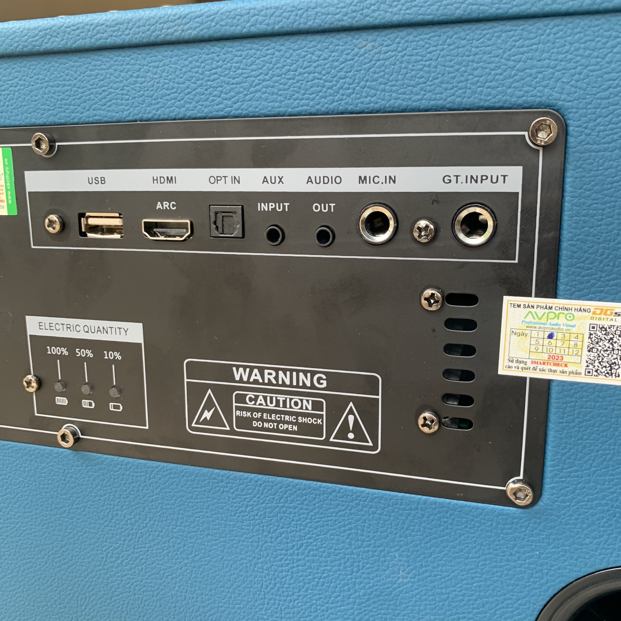 Loa xách tay cao cấp AVPRO S2610 - Kèm 2 micro không dây, hát hay, có reverb, cổng quang học, cổng HDMI, Bluetooth 5.0 - Tặng bộ pin sạc - Hàng chính hãng