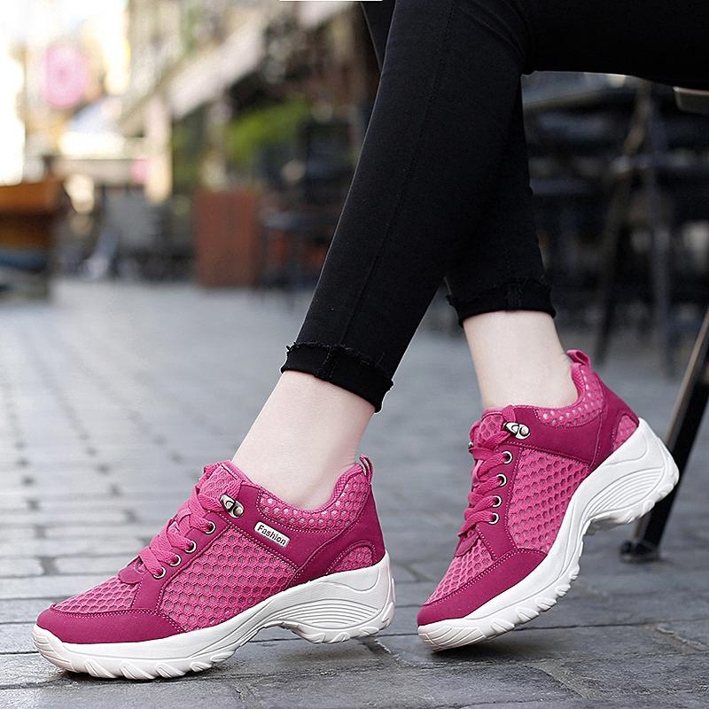 2020 Fashion women outdoor breathable running sneakers casual soft sport shoes