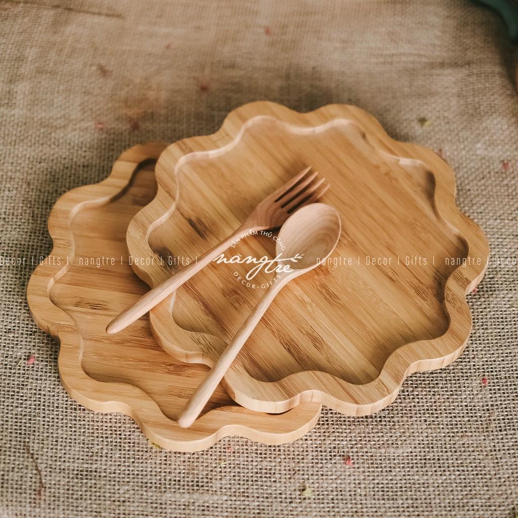 Khay gỗ tre hình bông hoa - Đựng thức ăn -Trang trí( bamboo wooden tray)