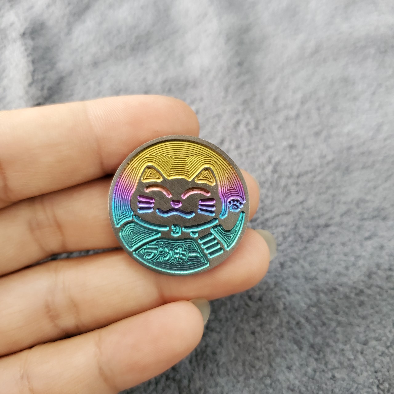 Tem logo Titan con mèo thần tài trang trí xe máy