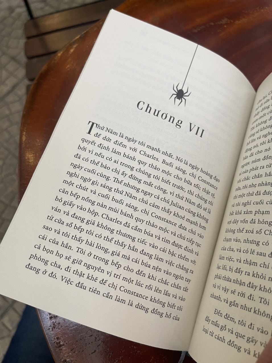 MẮT NÀO XANH NHẤT - TA VẪN LUÔN SỐNG TRONG LÂU ĐÀI – Toni Morrison và Shirley Jackson – San Hô Books