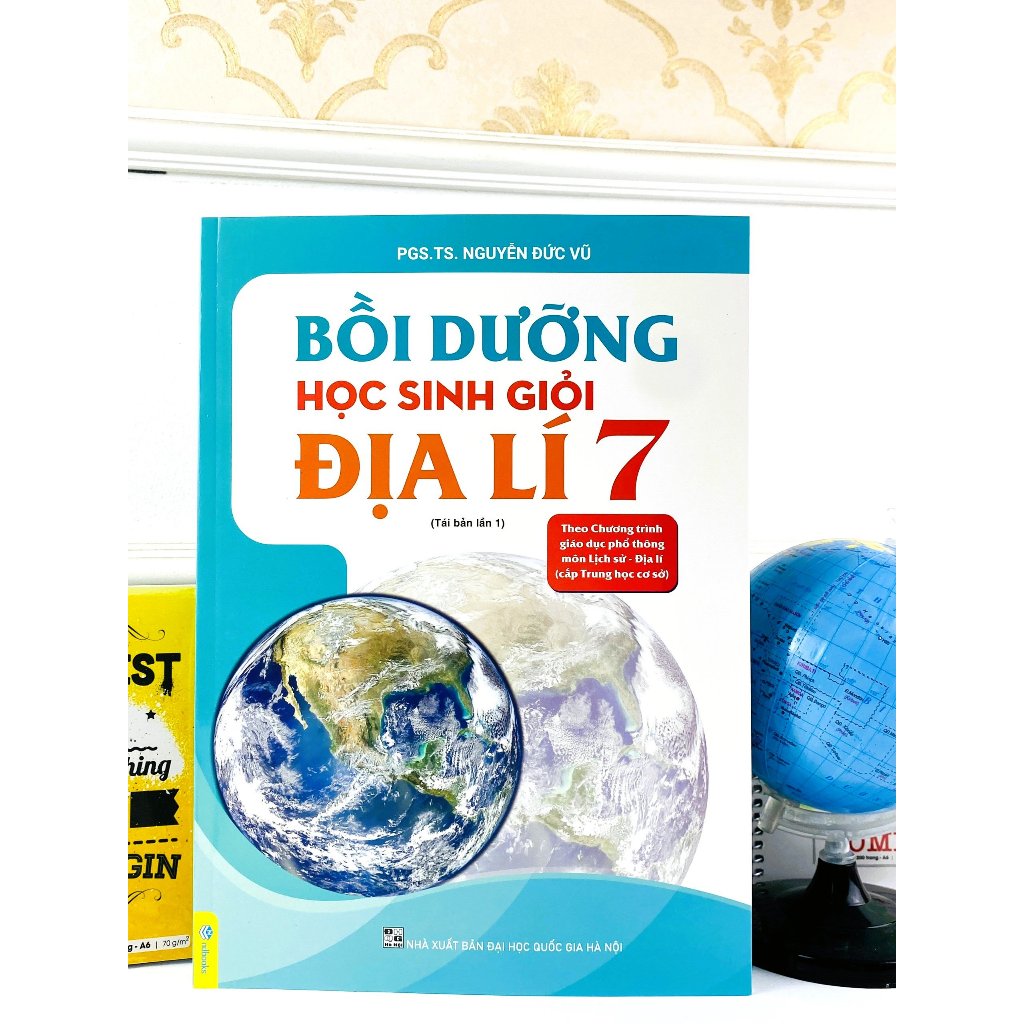 Sách - Bồi Dưỡng Học Sinh Giỏi Địa Lí 7 - ND