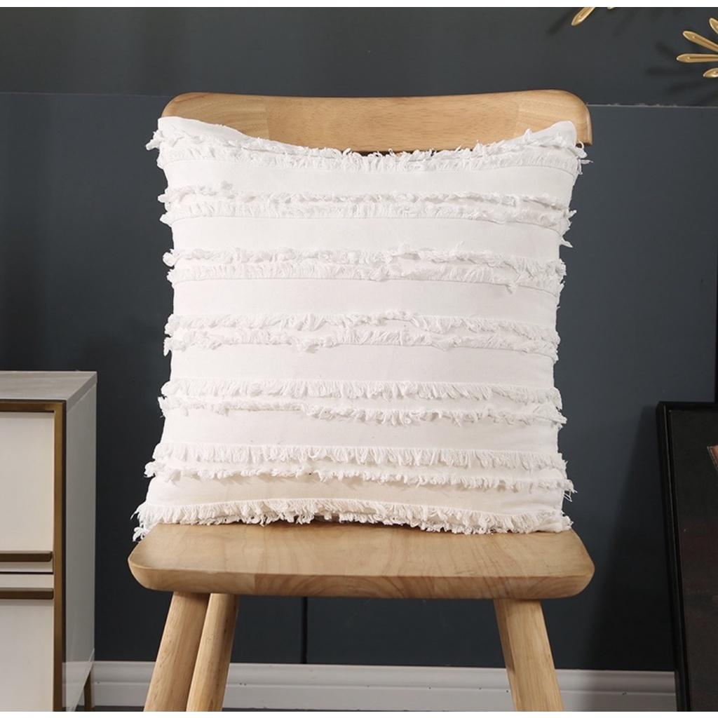 VỎ Gối Tựa Lưng Trang Trí Sofa Vải Bố TUA RUA CAO CẤP KHÔNG XÙ LÔNG SBK143