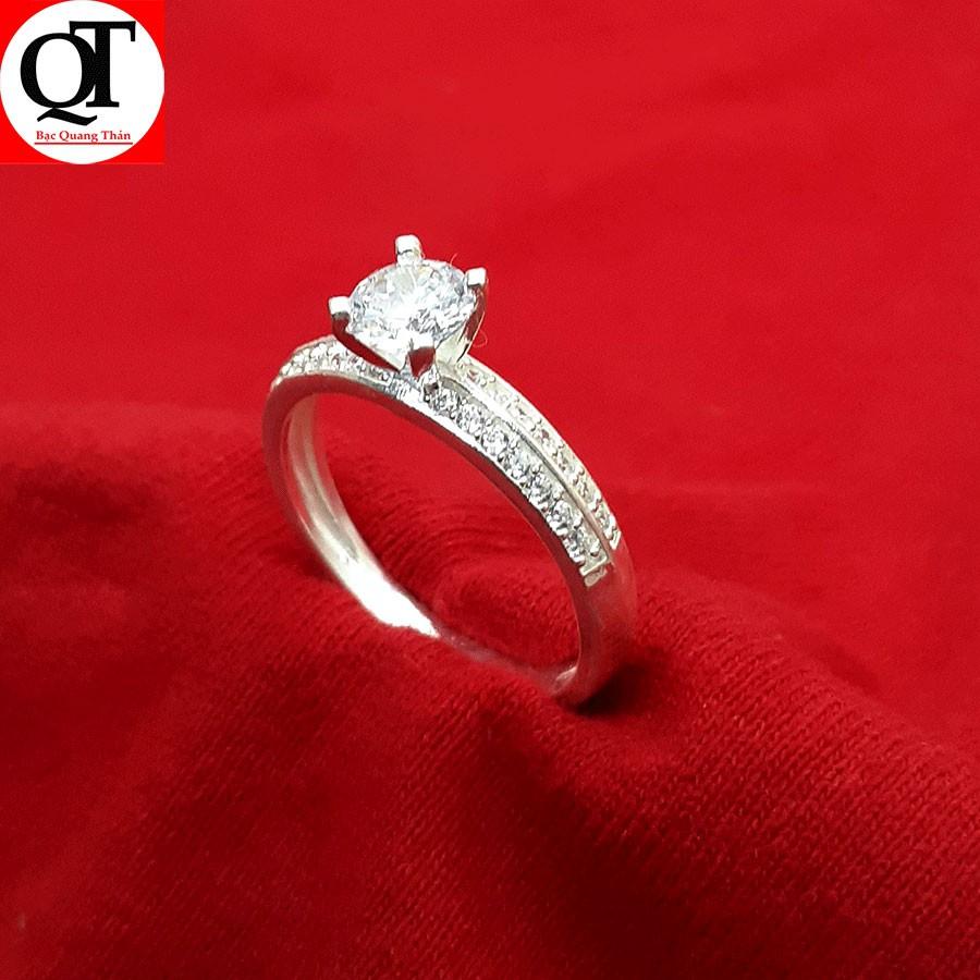 Nhẫn nữ ổ cao đá kim cương nhân tạo màu trắng 100% bạc không xi mạ Bạc Quang Thản NU41 (BẠC)