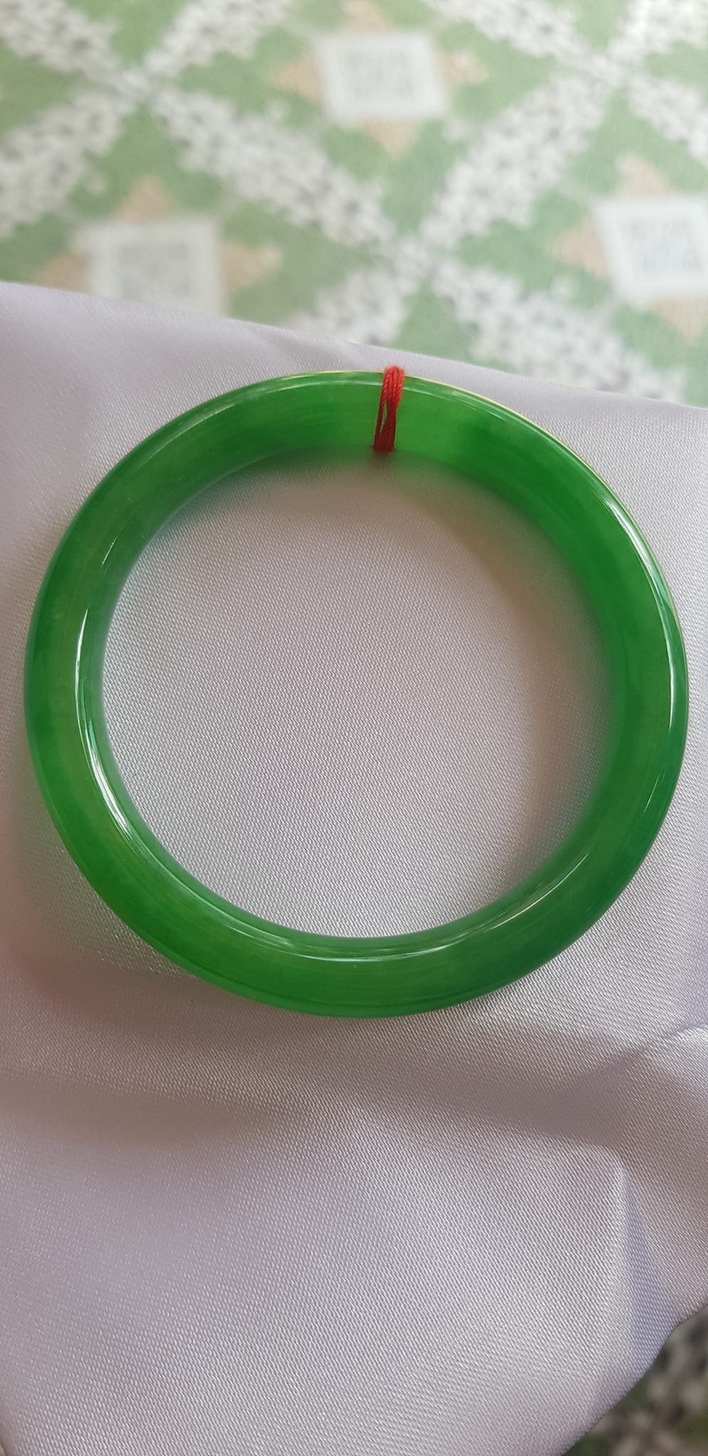 Vòng tay nữ đá cẩm thạch Ngọc Lý A Sịn 54mm x cọng 8mm Màu Xanh Lý đậm đều sáng bóng mượt đẹp Nữ 53kg - 60kg đeo mệnh Mộc mệnh Hỏa mệnh Thủy ạ