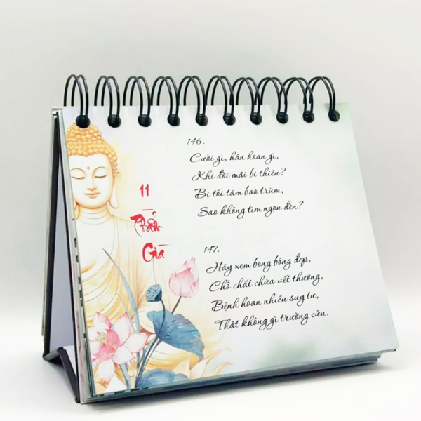 Kinh Pháp Cú - 365 Ngày Sống Theo Lời Phật Dạy ( Kiểu Lò Xo Để Bàn In Màu )