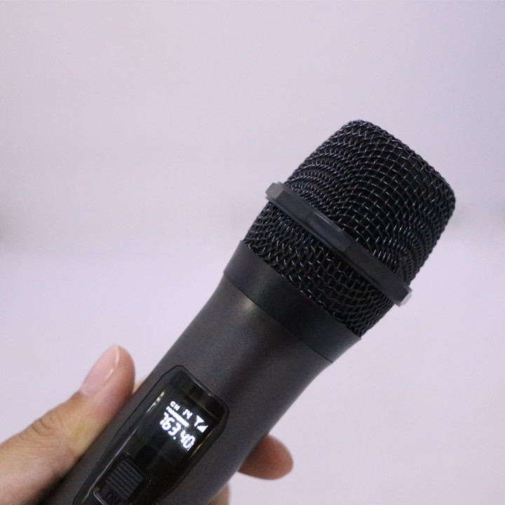 Micro Karaoke Không Dây Đa Năng Shubole SV-5 Gồm 1 Micro Chuyên Dụng Loa, Amply Sử Dụng Đầu Thu Mini Kết Nối Cực Xa Lên Tới 35m - Hút Âm Cực Tốt - Hát Cực Nhẹ - Kèm 1 Jack Chuyển Đổi 6. Qua 3. - Hàng Chính Hãng