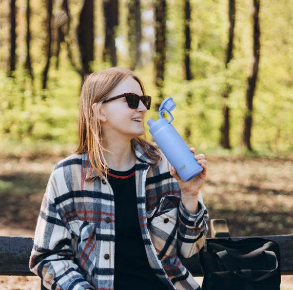 Bình nước giữ nhiệt TYESO 01010 900ML inox 304 cách nhiệt chân không giữ lạnh và nóng