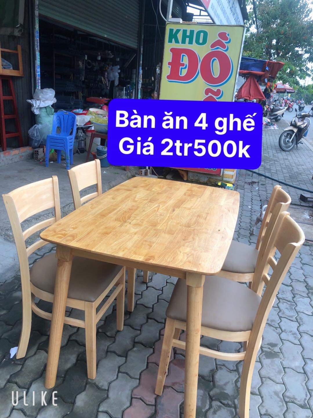 Bộ Bàn Ăn Gỗ 4 Ghế Cao Su