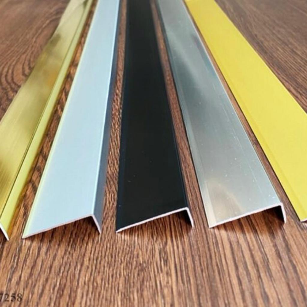 Nẹp nhôm L30x10, nẹp nhôm chữ L, nẹp L nhôm, nẹp kết thúc nhôm, nẹp trang trí sàn gỗ, nẹp cầu thang, dễ thi công dày 1li