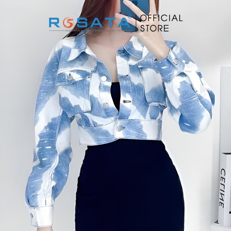 Áo khoác nữ ROSATA K22 tay dài 2 túi hộp nắp vuông form croptop jean loang mây xuất xứ Việt Nam