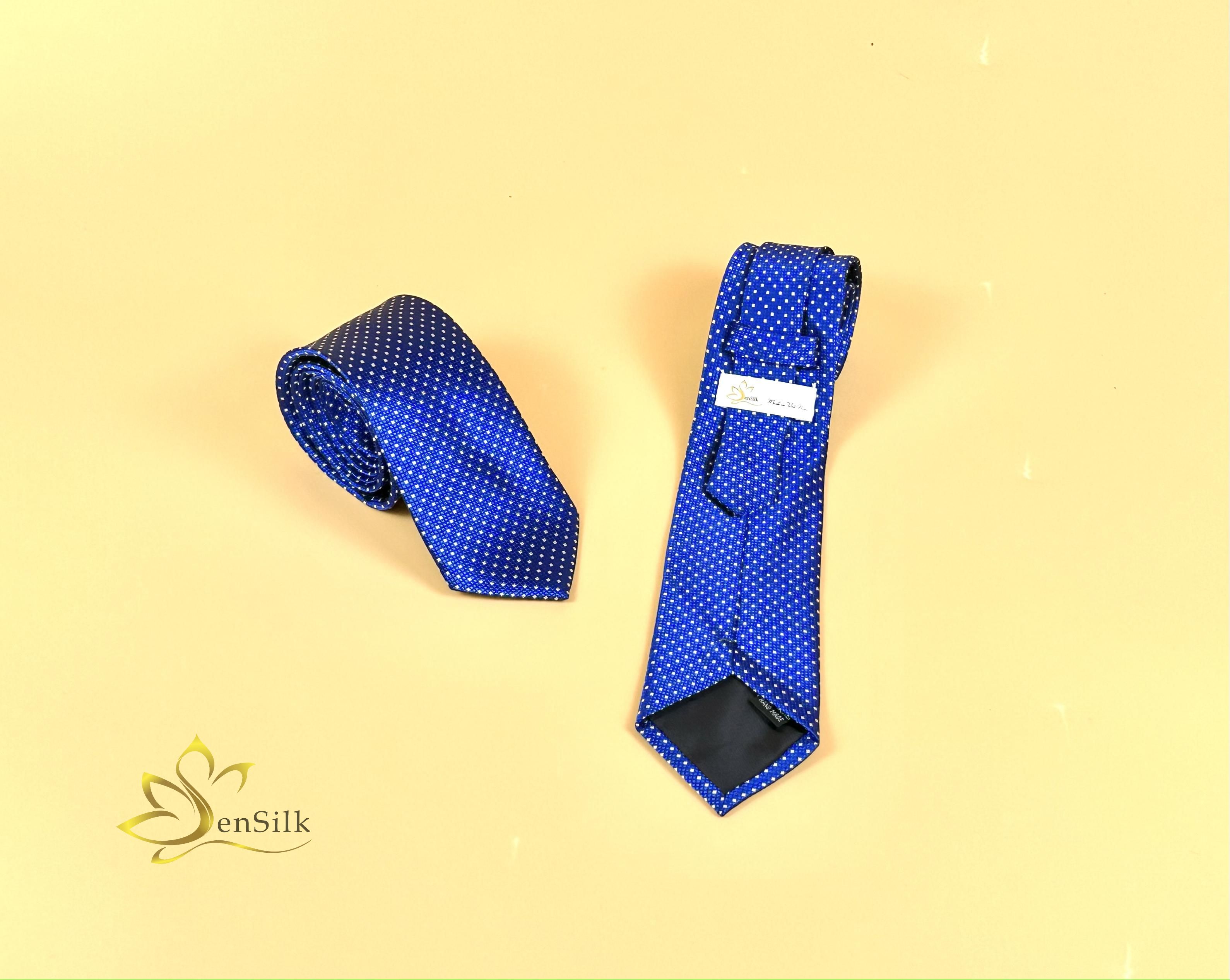 Silk Cravat – Cà Vạt Lụa SenSilk CAVATS05 – Quà Tặng Đối Tác