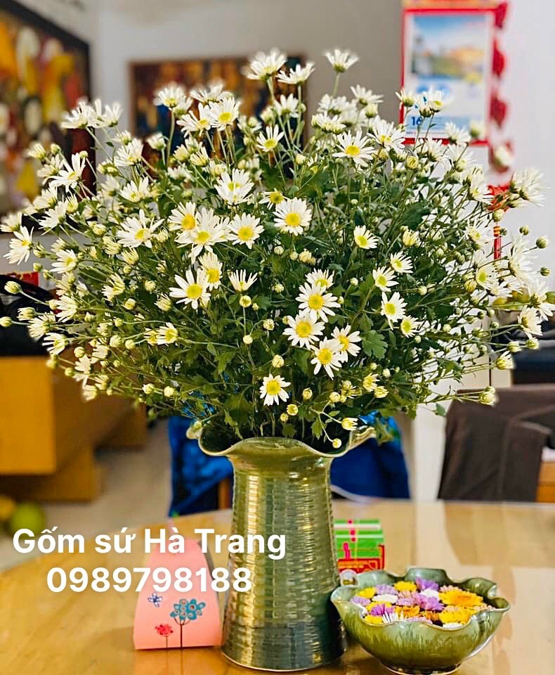 Lọ hoa mặt hồ miệng lá sen cao 26cm gốm sứ Bát Tràng cao cấp