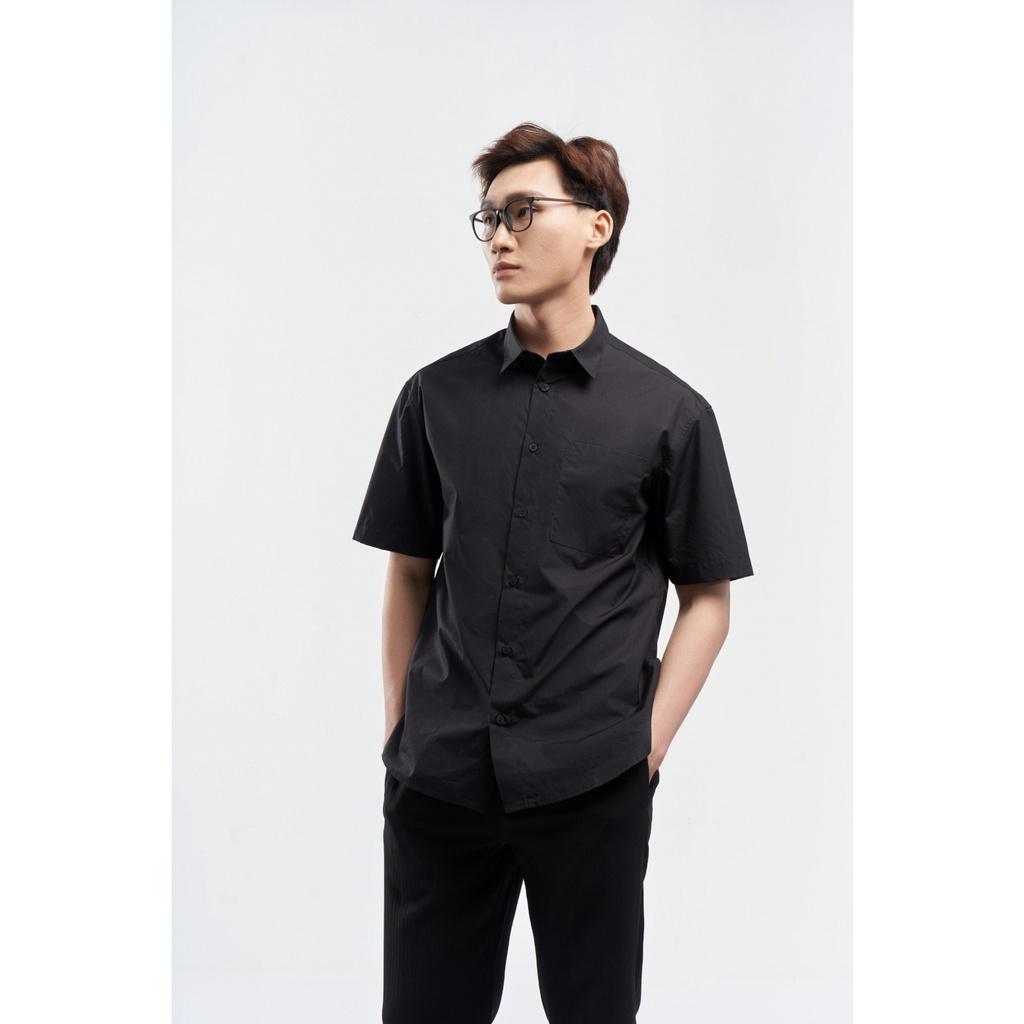 ÁO SƠ MI NAM TAY NGẮN có 1 túi trước form loose 2 màu TRẮNG / ĐEN 10S21SHS017 | LASTORE MENSWEAR