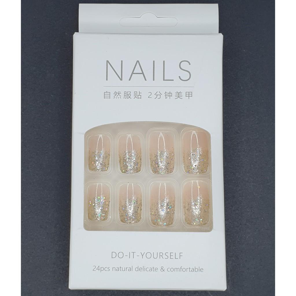 Bộ 24 móng tay giả nhũ màu tự nhiên SẴN KEO DÁN
