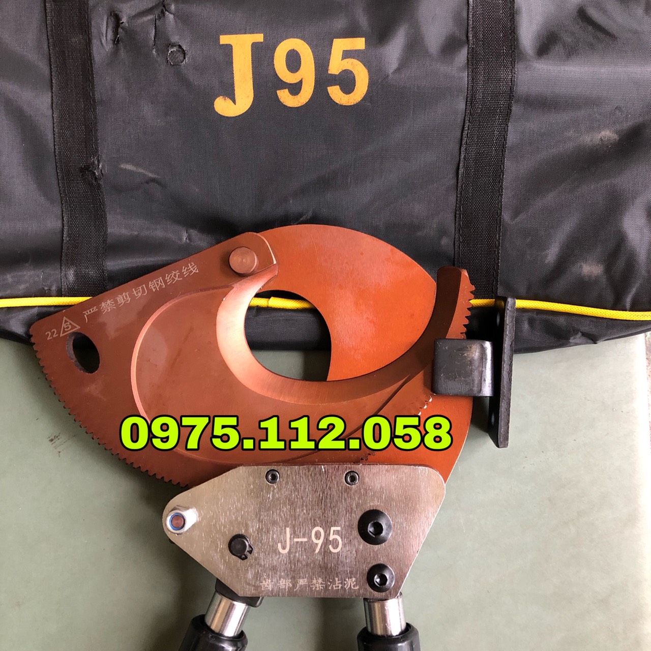 Kềm cắt cáp nhông j40