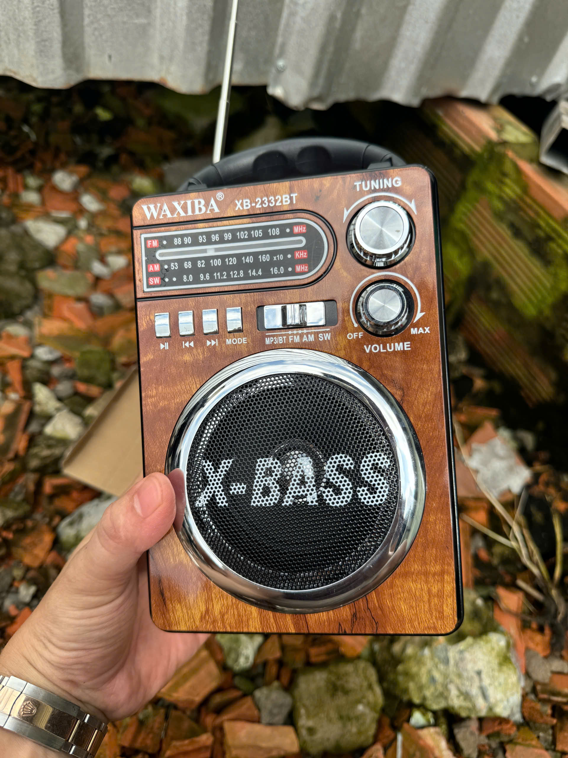 [ PHIÊN BẢN GIỚI HẠN ƯU ĐÃI CỰC LỚN ] Đài Radio XB 2332 BT Mini Đa Chức Năng – Hỗ Trợ Sóng FM/AM, Thẻ Nhớ, Bluetooth Nghe nhạc nghe đài mọi nơi hàng chính hãng