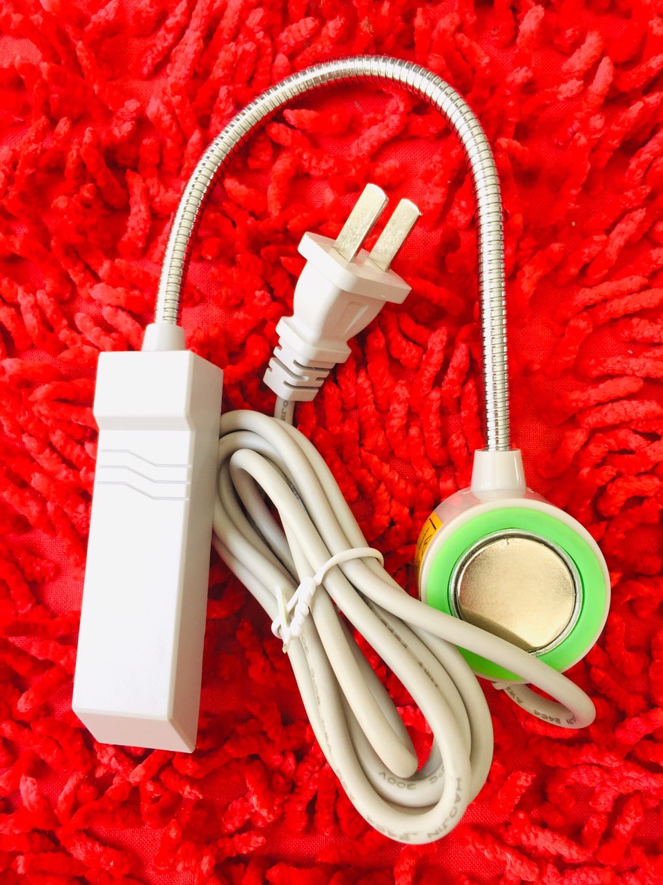 Đèn led gắn máy may 30 bóng hít nam châm